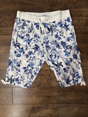 Dash White & Blue Floral Drawstring Women’s Shorts